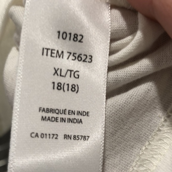 Women’s 100% Cotton Long Sleeve top( missing both pants ) - Picture 4 of 5